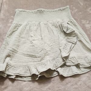 Rylee + Cru Sage-Gray 💯% Cotton Ruffle Smocked Mini Skirt